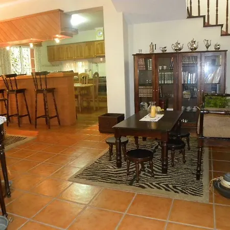 Moradia Ponte De Pedra *